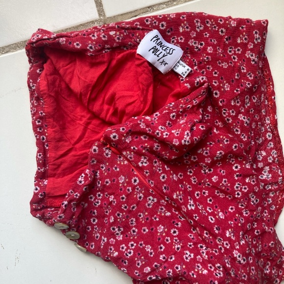 Princess Polly red Floral SKORT size 4 us - Picture 3 of 4